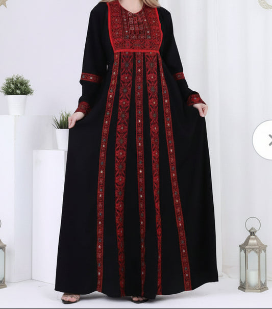Luxurious Crepe Abayas with Sinai Etamine embroidery عباية تطريز سيناوي ايتامين
