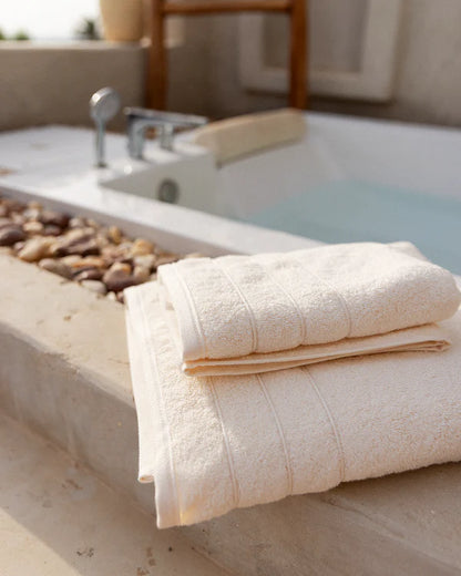 More Cottons- Essential Trim Towel 600 GSM  (70cm×140cm)