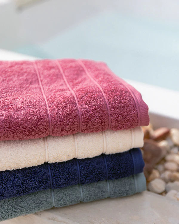 More Cottons- Essential Trim Towel 600 GSM  (70cm×140cm)